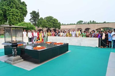 बस्तर के प्रतिनिधियों ने देखा राष्ट्रपति भवन, बस्तर की संस्कृति का हुआ भव्य सम्मान