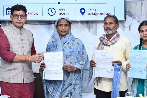धमतरी में 441 से अधिक ऑनलाइन सेवाओं का मिल रहा सीधा लाभ