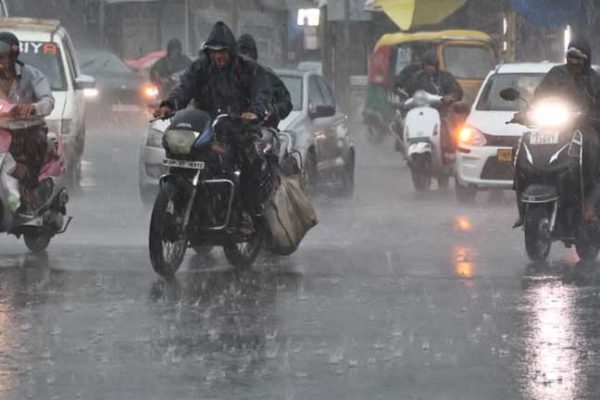 MP में दो मानसूनी सिस्टम एक्टिव, भोपाल से रीवा तक झमाझम बारिश का अलर्ट