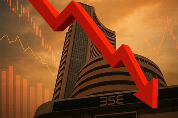 Stock Market Crash: खुलते ही शेयर बाजार में हाहाकार, Sensex 700 अंक से ज्यादा टूटा