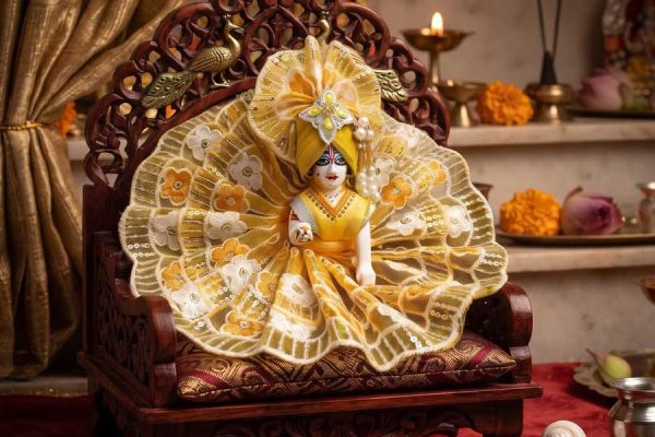Janmashtami 2026: जन्माष्टमी के लिए सजकर तैयार उज्जैन का सांदीपनि आश्रम, कृष्ण-बलराम-सुदामा पहनेंगे अनोखे वस्त्र