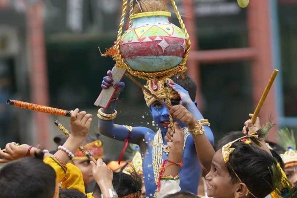 भोपाल में जन्माष्टमी की धूम, 21 जगह माखन-मटकी का आयोजन; इस्कॉन में जुटेंगे 1 लाख भक्त