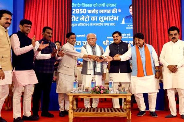 इंदौर के विकास को मिली नई रफ्तार : लोक परिवहन के क्षेत्र में इंदौर को मिली बड़ी सौगात