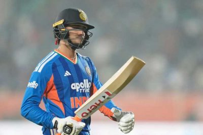 T20 में बल्ला खामोश, पूर्व दिग्गज ने अभिषेक को दी टेस्ट खेलने की सलाह; अफगान सीरीज से पहले बड़ा सवाल
