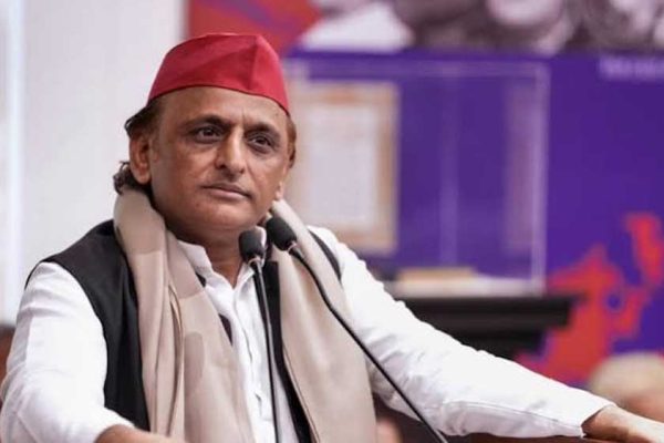 अखिलेश यादव के आरोपों पर बीजेपी नेताओं ने खोला मोर्चा