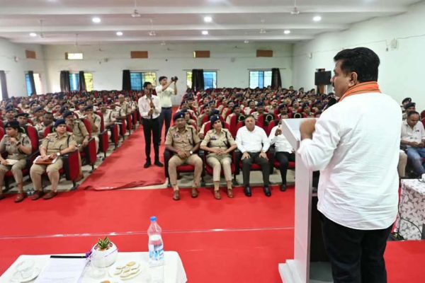 नशे के अवैध कारोबार के विरुद्ध कार्रवाई को मिशन के रूप में लेकर कार्य करें-उप मुख्यमंत्री  विजय शर्मा