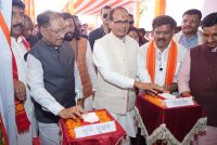 केंद्रीय मंत्री  शिवराज सिंह चौहान और मुख्यमंत्री  विष्णु देव साय ने सक्ति जिले में 121.70 करोड़ रुपए के 38 विकास कार्यों का किया लोकार्पण एवं भूमिपूजन