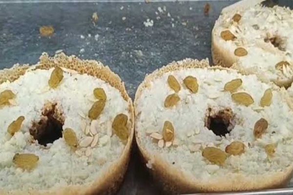 ट्रेड शो में बागपत के घेवर का स्वाद चख बोले लोग, सावन के बाद भी खूब भा रहा*