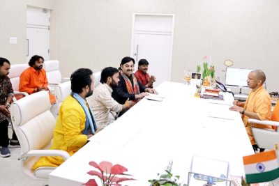 सेवा संकल्प अभियान में सभी जनप्रतिनिधि सक्रिय सहभागिता करें, अपने क्षेत्रों में मिलकर कार्यक्रमों को जनभागीदारी का स्वरूप दें: मुख्यमंत्री योगी