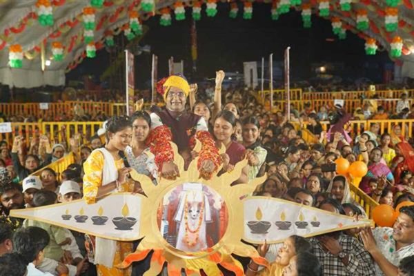 नरेला रक्षाबंधन महोत्सव-2026: तीसरे दिन 29 हज़ार 179 बहनों ने मंत्री  सारंग को बांधी राखी