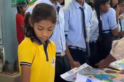 धमतरी के 97 हजार से अधिक विद्यार्थियों ने रंगों और शब्दों में उकेरी ‘मेरे सपनों के भारत’ की स्वर्णिम तस्वीर