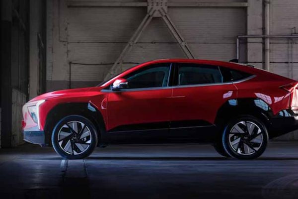 TATA को चुनौती! Mahindra की EV बिक्री ने पार किया 1 लाख का आंकड़ा, सितंबर में भी दमदार प्रदर्शन