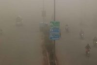 LNG संकट से पाकिस्तान की बढ़ी मुश्किलें, सर्दियों से पहले जहरीली हवा का खतरा