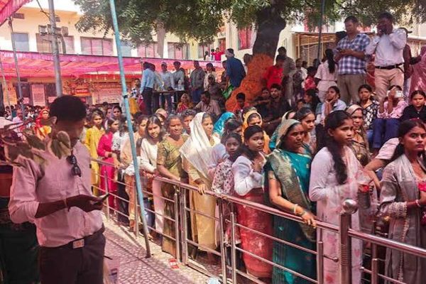 नवरात्रि में मां बिरासिनी के दरबार में उमड़ती है श्रद्धा, दसवीं शताब्दी से आस्था का केंद्र है प्राचीन धाम