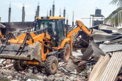 बुलडोजर एक्शन से बदली दालमंडी की तस्वीर, 187 भवन हटे; काशी विश्वनाथ का रास्ता होगा 60 फीट चौड़ा