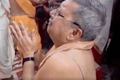 मां दुर्गा के दरबार में भावुक हुए TMC सांसद कल्याण बनर्जी